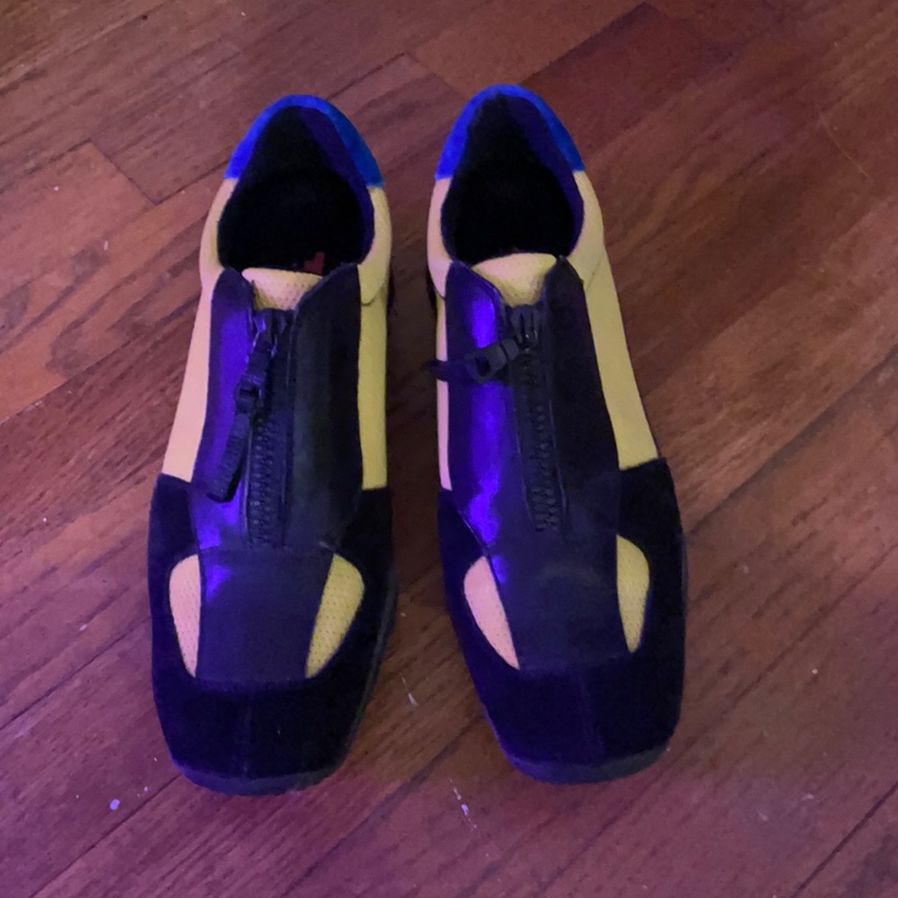 prada shoes